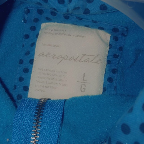 AERO - Picture 2 of 2